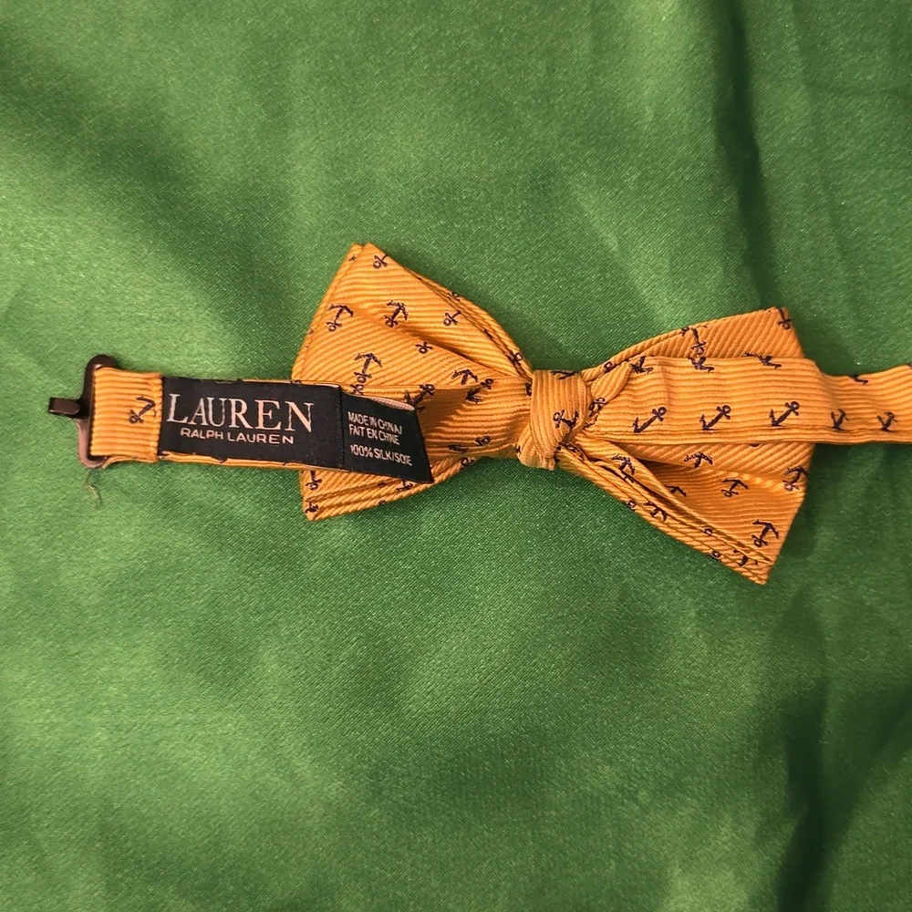 Bow Tie